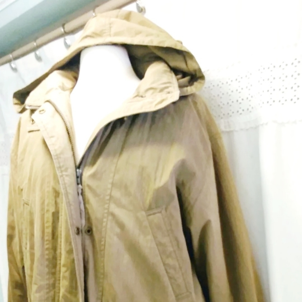 Woolrich womens fleece lined jackets Large…